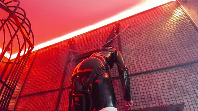 Noya – webcam model profile photo Image 13