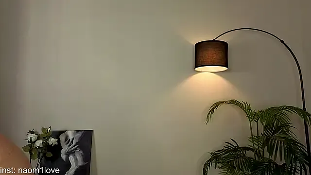 LiaRussel – webcam model profile photo Image 17