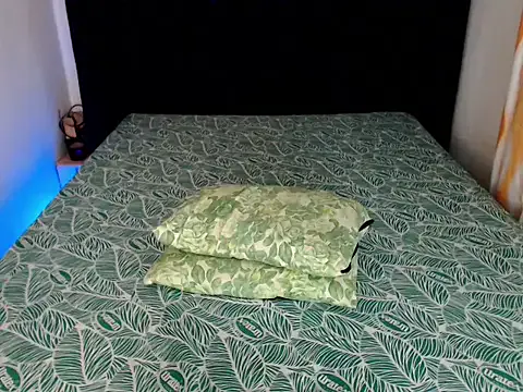 Orange_Sunset – webcam model profile photo Image 16