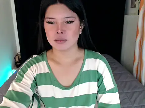 Orange_Sunset – webcam model profile photo Image 4