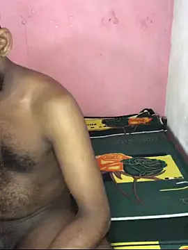 CarryOnJhonn – webcam model profile photo Image 10