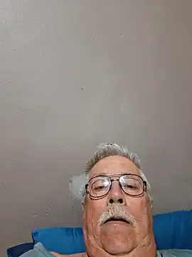 Suki19 – webcam model profile photo Image 3