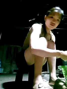 CreamyyLipss69 – webcam model profile photo Image 6