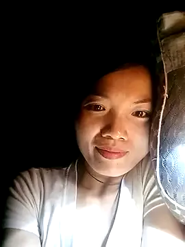 CreamyyLipss69 – webcam model profile photo Image 8