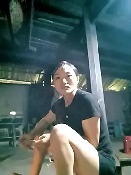 CreamyyLipss69 – webcam model profile photo Image 9