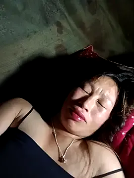 DeliaMarlow – webcam model profile photo Image 11