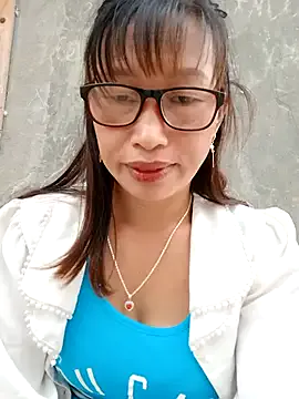 DeliaMarlow – webcam model profile photo Image 14