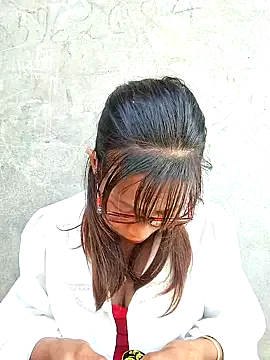 DeliaMarlow – webcam model profile photo Image 18