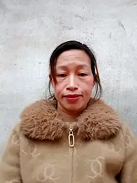 DeliaMarlow – webcam model profile photo Image 8