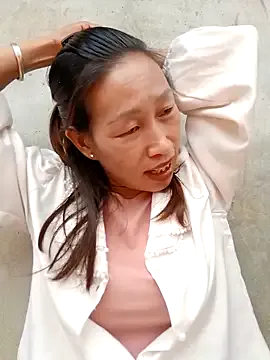 DeliaMarlow – webcam model profile photo Image 9