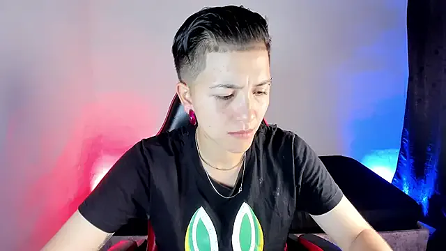 winter11 – webcam model profile photo Image 4