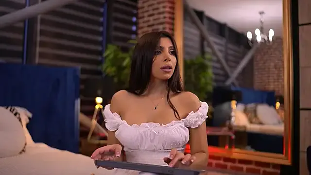 NicoleCellini Image 14
