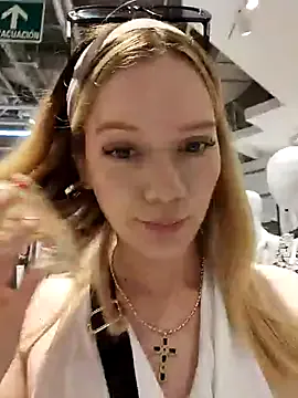 NicoleCut Image 10