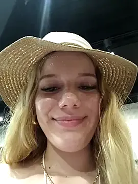 NicoleCut Image 3