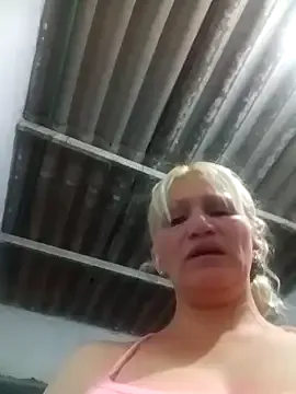 Nicolle_Milf – webcam model profile photo