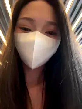 CumForJen – webcam model profile photo Image 4