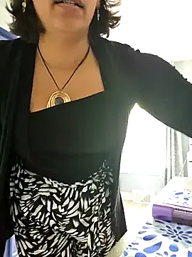 LisaPearly – webcam model profile photo Image 19