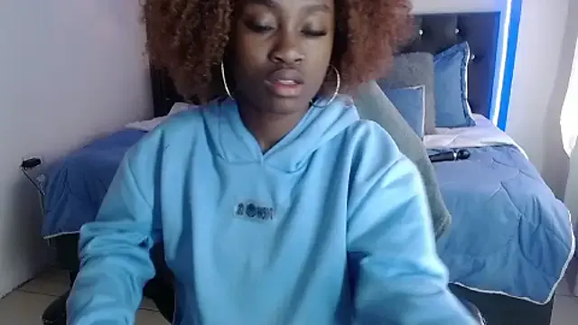 Remy18 – webcam model profile photo Image 8