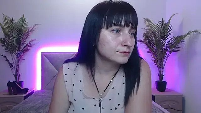 InesFeliz – webcam model profile photo Image 11