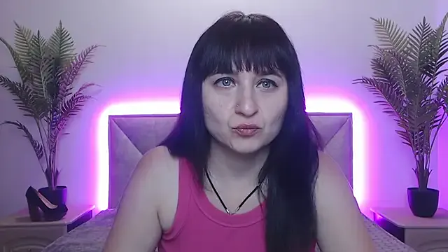 InesFeliz – webcam model profile photo Image 12