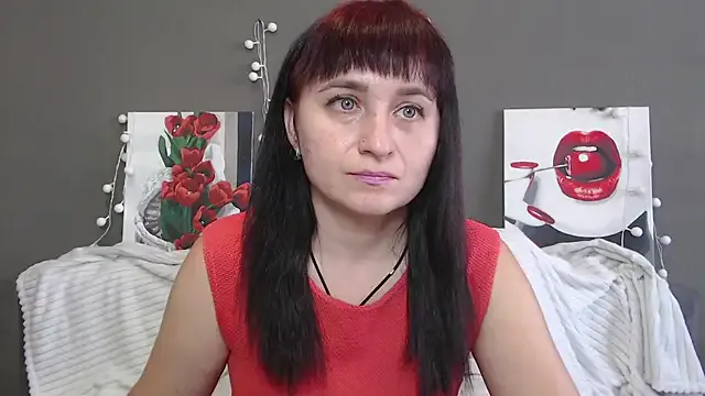 InesFeliz – webcam model profile photo Image 7