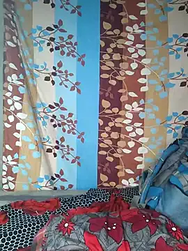 Robine868 – webcam model profile photo Image 4