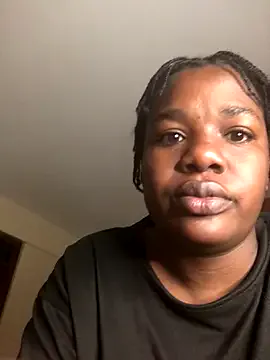 CHRISTYNNx – webcam model profile photo Image 16