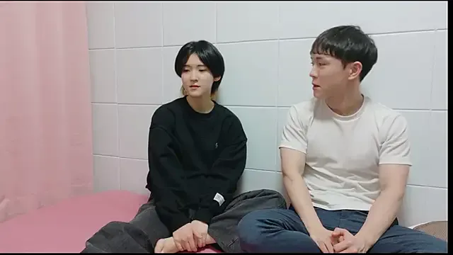 ItsVi – webcam model profile photo Image 6