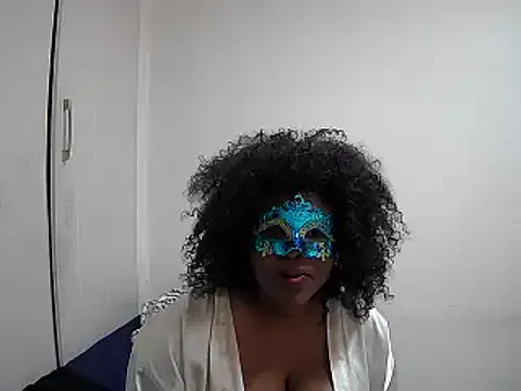 Noughty-purples – webcam model profile photo
