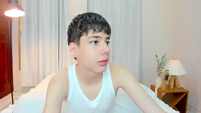 Lililth_Capri77 – webcam model profile photo Image 14