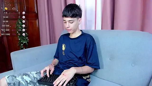 Lililth_Capri77 – webcam model profile photo Image 8