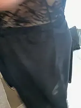 LoraaDoll – webcam model profile photo Image 5