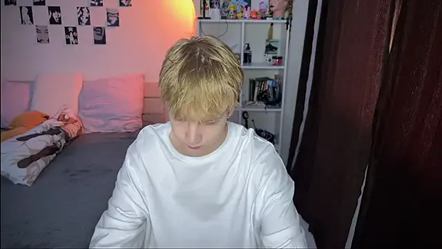 MIAADOLYN – webcam model profile photo Image 5