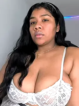 Brianna_White – webcam model profile photo Image 3