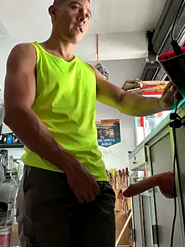 Victoria_Storm – webcam model profile photo Image 2