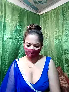 Emilia0606 – webcam model profile photo Image 18