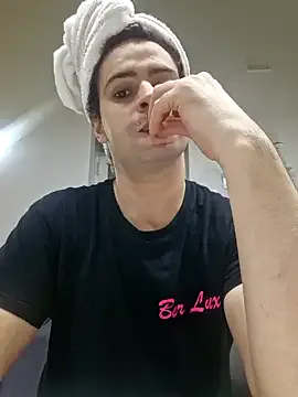 Milley_ggh – webcam model profile photo Image 5