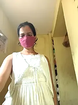 NinaParkerr – webcam model profile photo Image 9