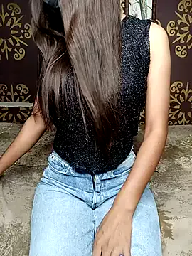 SunnyDesirexxx – webcam model profile photo Image 10