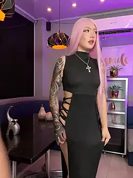 CrimxonJade – webcam model profile photo Image 5