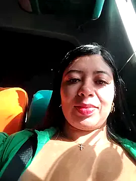 MiaDickens – webcam model profile photo Image 5