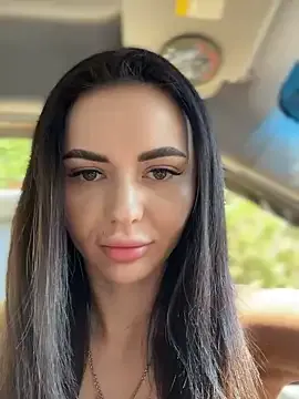 VioletteKourtney – webcam model profile photo Image 11