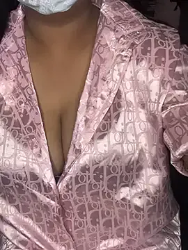 ReginaVelvet – webcam model profile photo Image 5