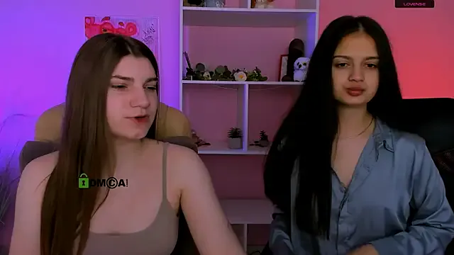 JoiDivision – webcam model profile photo Image 9