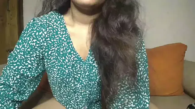 nerdynina – webcam model profile photo Image 5