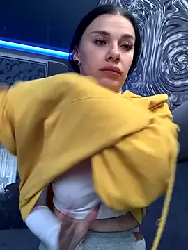 CintiaHolms – webcam model profile photo Image 12