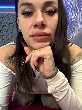 CintiaHolms – webcam model profile photo Image 15