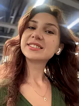 SunnyDesirexxx – webcam model profile photo Image 4