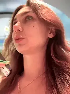 SunnyDesirexxx – webcam model profile photo Image 9