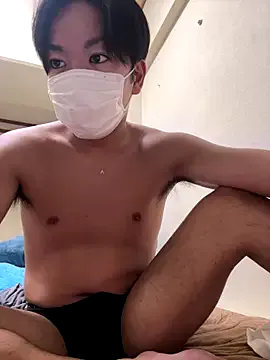 emely_606 – webcam model profile photo Image 6